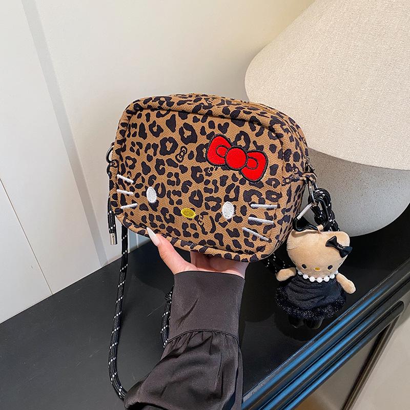 

Клітинний KT Кіт Серце Кнопка Акрил DIY Прикраси та Аксесуари для Волосся Матеріал Набір Without Pendant