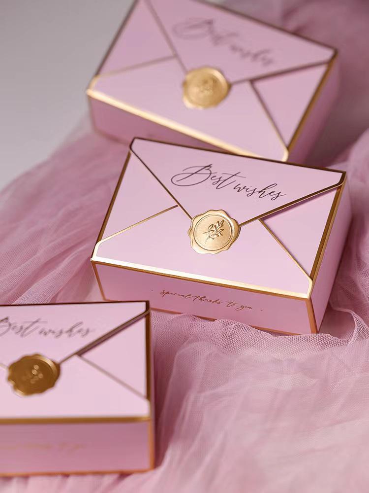 Retro European Red Wedding Candy Boxes and Gift Envelopes