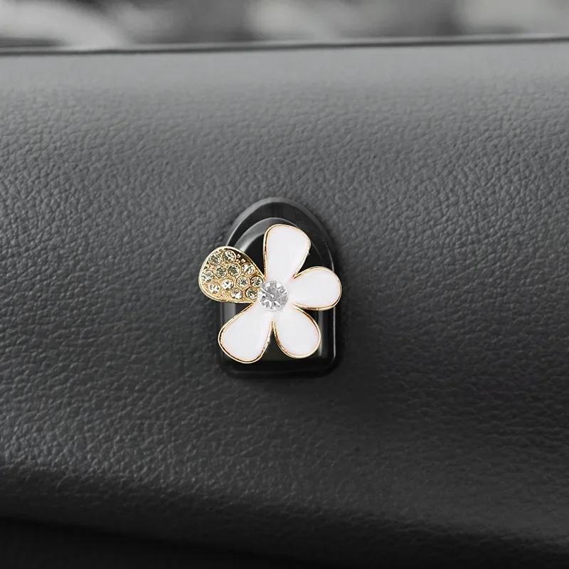 2PCS/1Set Crochets de Voiture Ours Fleur Montés au Mur Décoration d'Intérieur Crochets Porte-Divers Fleuris Multifonctionnel Organisateur de Masques Clés Cintres