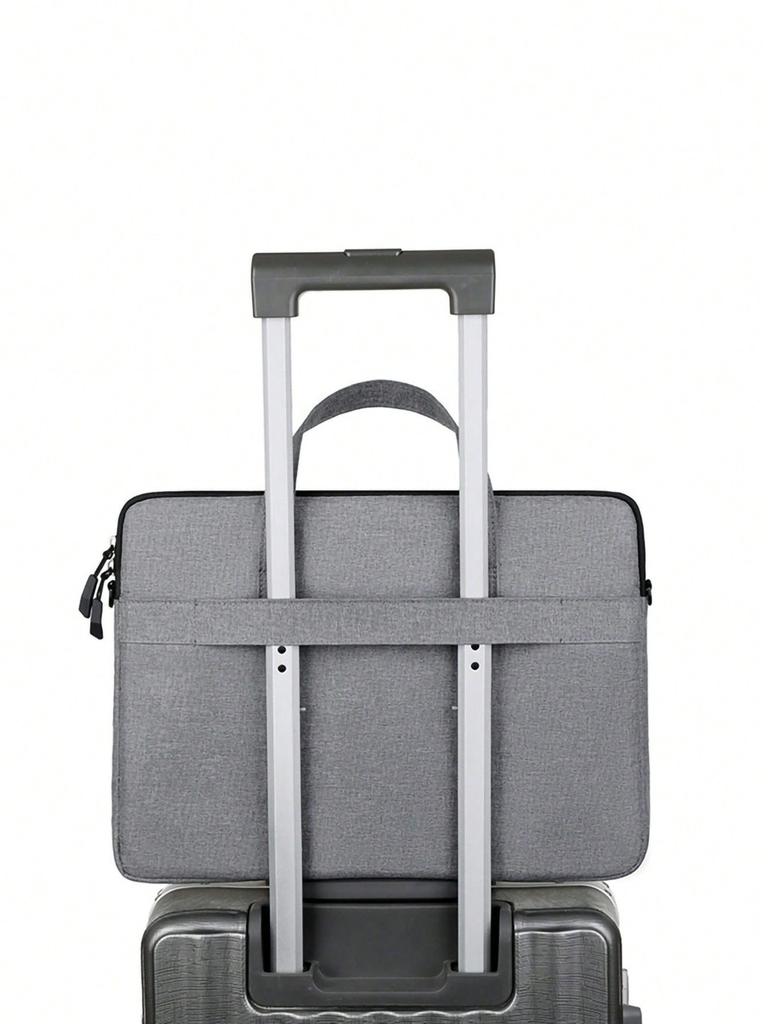 Lightweight Polyester 14in Laptop Sleeve With Handle For Business Professionals