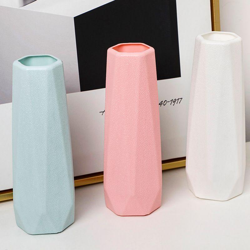 Plastic Vase Creative Nordic Style Rhombus Vase Fashionable and Simple Anti-drop Imitation Porcelain Vase Home Ornament Flower Pot
