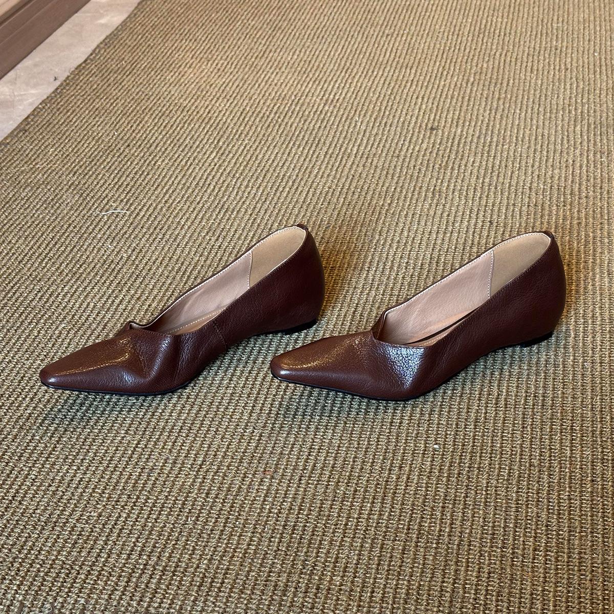 Sheepskin version retro style sheepskin inner height increase minimalist single shoes women s pointed head temperament versatile soft sole commuter w 35 5509₽