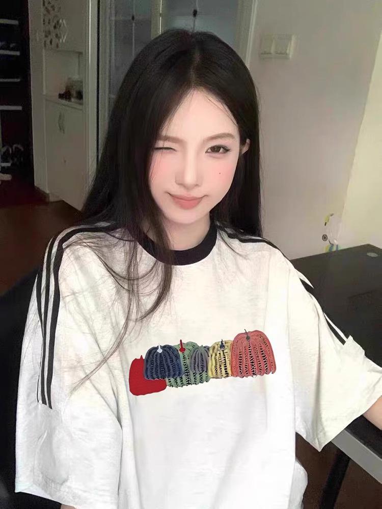 

Women s Summer 2025 Off-White & Gray Raglan Cotton T-Shirt, American-Style Loose Fit with Three Stripes. M