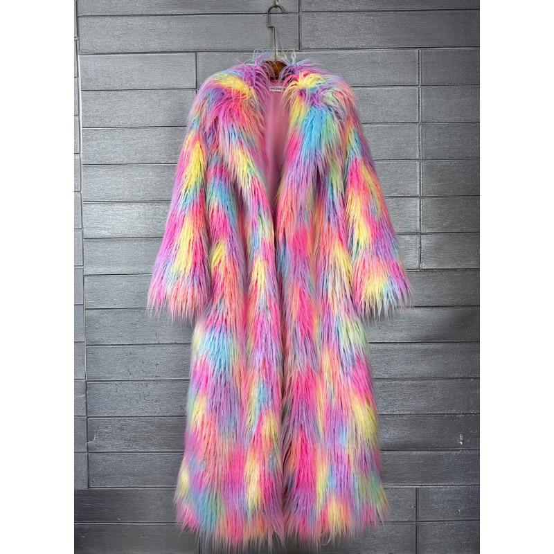 Giacca in finta lana jacquard colorata con pelliccia soffice da spiaggia, cappotto invernale da donna con colletto a revers esteso in finta pelliccia