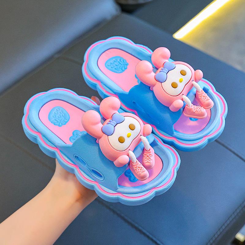Children's slippers for girls in summer, cute cartoon indoor non-slip soft-soled slippers for girls, suitable for outdoor wear, parent-child matching