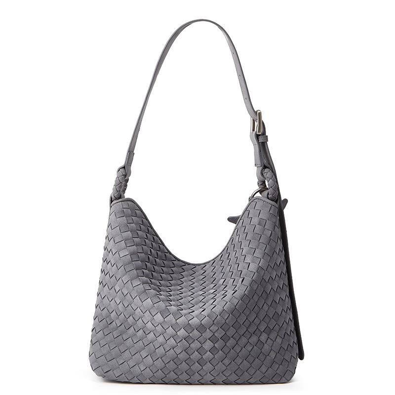 2025 Autumn/Winter Large Capacity Woven Vintage Shoulder Tote