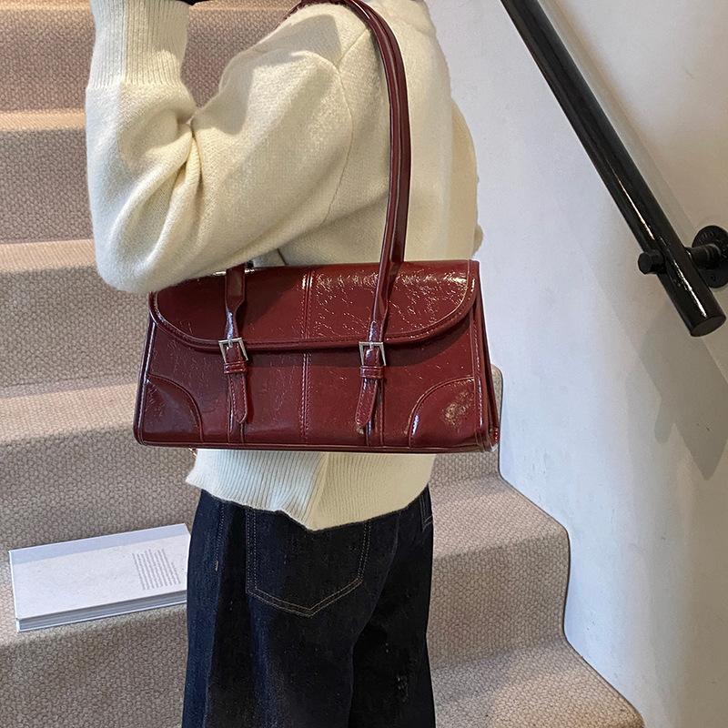 2025 New Retro Texture Premium Underarm Bag Women's Bag Simple Commuter Bag Large Capacity Shoulder Bag
