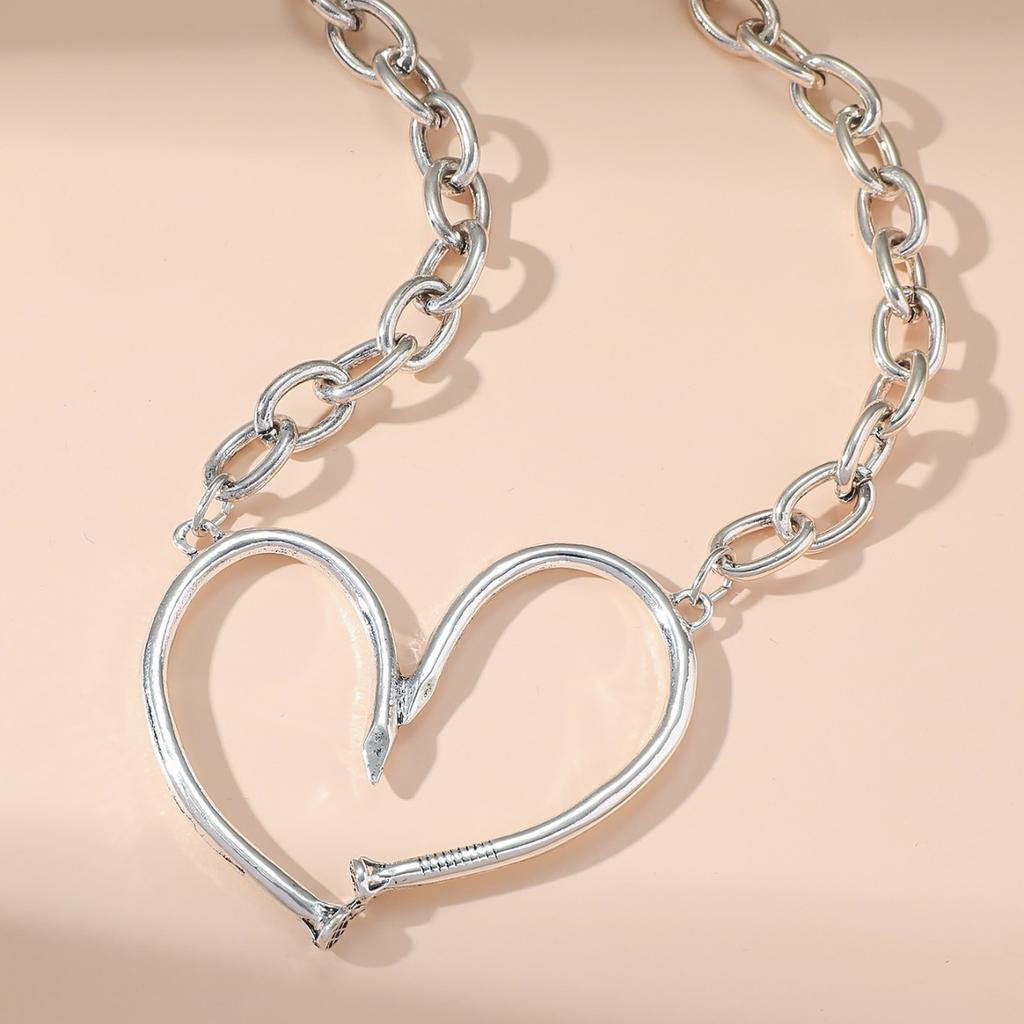 JMXD-Personalidade Exagerado Vento Frio Oco Amor Colar de Metal Simples e Versátil Premium Clavícula Corrente Jóias