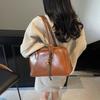 Large capacity bag women's 2025 new fashion high sense retro shoulder bag commuter versatile pillow bag big bag