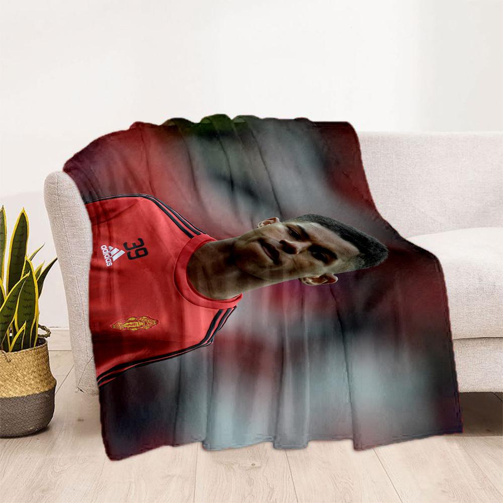 Manchester United's Rashford Applauds Fans Blanket Soft & Cozy Suitable for Bedding Couch Livingroom Four Seasons Multipurpose Modern Style