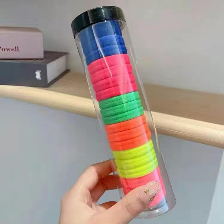 Wysoki Kucyk Gumka - Modny Dodatek do Włosów 2023