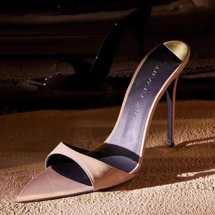 

European and American style pointed toe thin heel outer slippers women 2025 summer patent leather word with sandals sexy high heels 42 тілесний