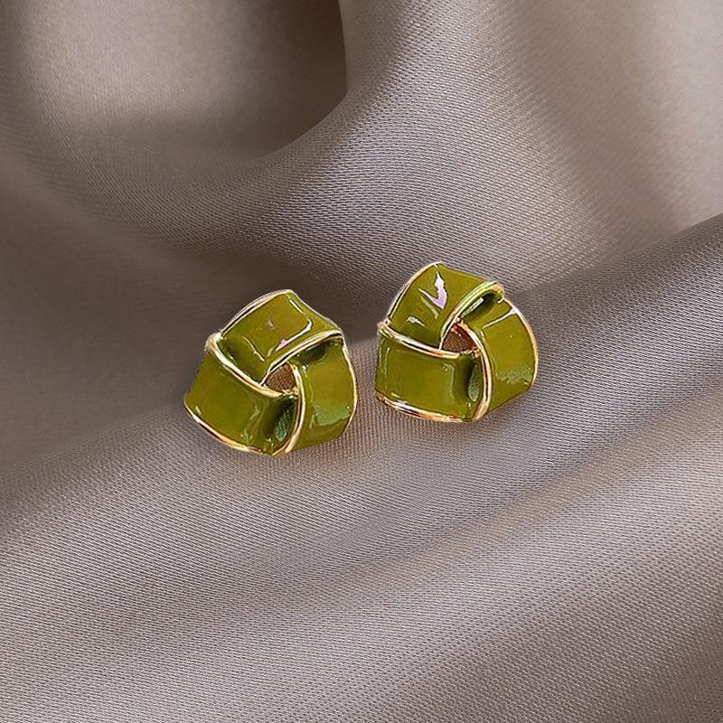 Elegant Green Geometric Stud Earrings for Women - 2022 Trendy and Versatile Summer Jewelry