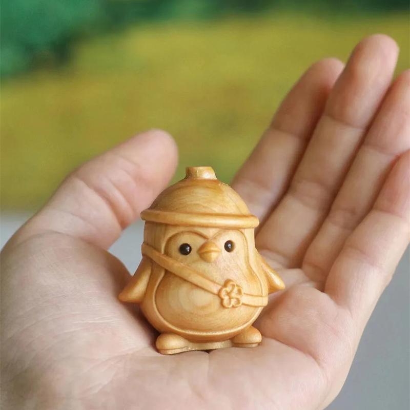 Natural Cypress  cartoon little penguin mini statue Hand carved solid wood Home Car Decoration Pendants Children s small gifts