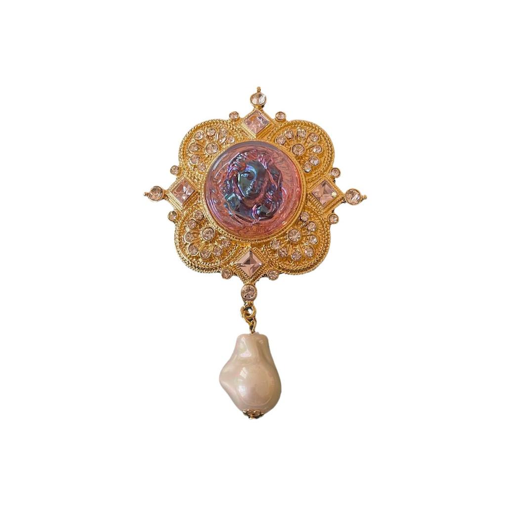 Stylish Baroque Metal Enamel Brooch For Women Elegant Vintage Palace Badge Pin Classic Party Feast