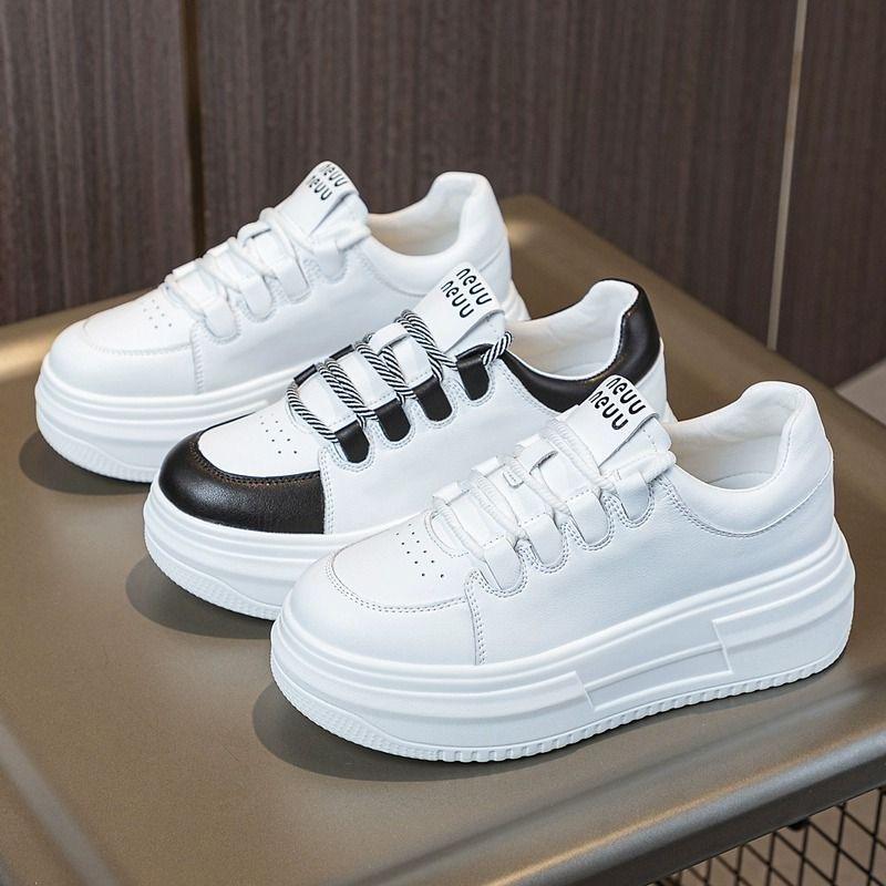 Platform muffin shoes women's autumn 2025 new casual versatile sports board shoes ins tide increase white shoes