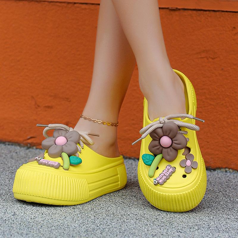 Merk sommer tråkker i dritt jente søte hullsko kvinner kan bruke supertykke kule tøfler om sommeren