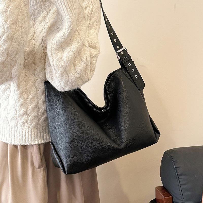 

2025 осень и зима новая простая и модная универсальная сумка через плечо, сумка-мессенджер, сумка-тоут большой вместимости, космический корабль, женская сумка, тренд 47*12*30 чёрный