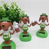Ozdoba do auta Panenky s třesoucí se hlavou na palubní desku Solární kyvadlový pes Panenka Bobble Head Solární napájení Pes s pivem
