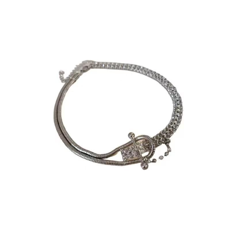 

Sweet cool babes belt buckle bracelet design choker asymmetrical light luxury niche hip hop flash diamond luxury bracelet women