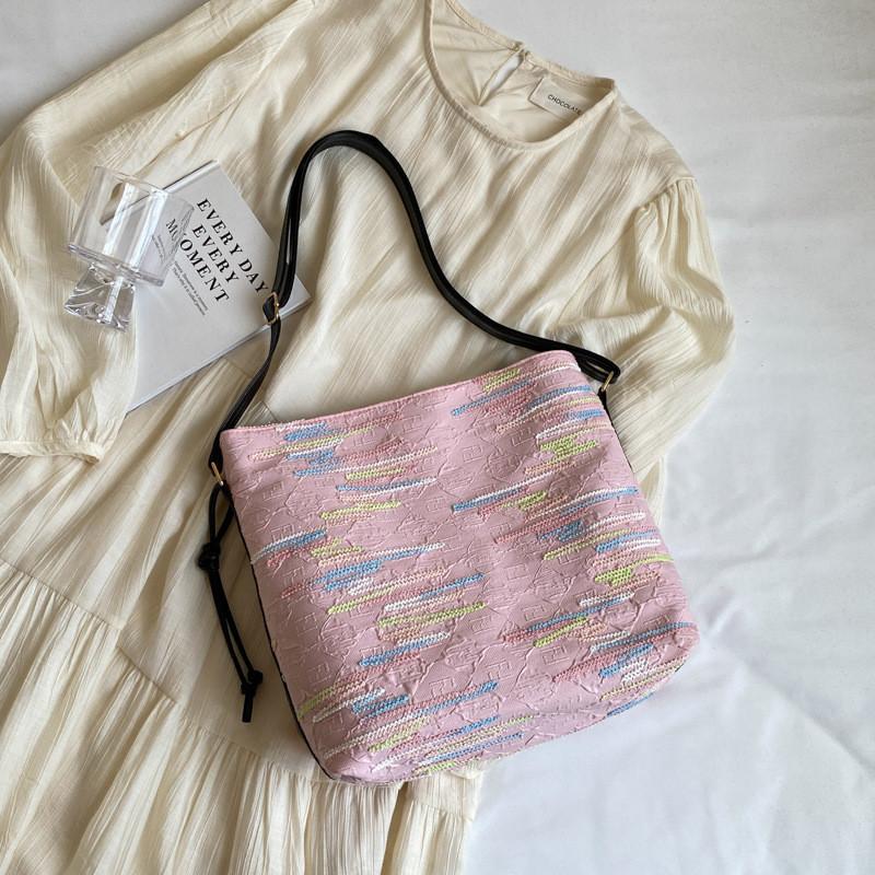 2024 Fashionable Korean Crossbody Bag For Young Women With Colorful Stripes And Roomy Interior розовый