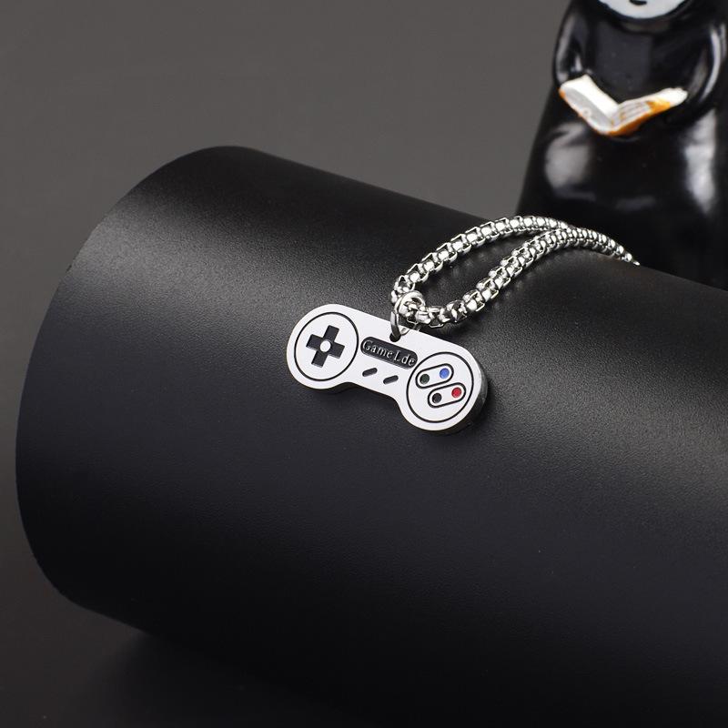 Simple Hip-Hop Game Console Necklace Men'S Trendy Brand Pendant Sweater Accessories Titanium Steel Non-Fading Necklace