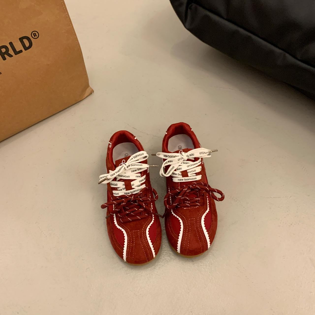 

Цветовая гамма, шнуровка, внутренняя обувь для моральной подготовки с увеличением роста, спортивная и повседневная обувь, кеды, женская коллекция осень 2025, новая, нескользящая подошва Forre 40 красный