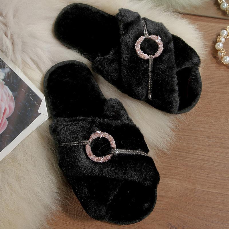 Fashion Fashion Cross Strap Plush Slippers Women Metal Detor House Cotton Slippers Woman Winter 2025 Soft Anti Slip Plush Slides Female