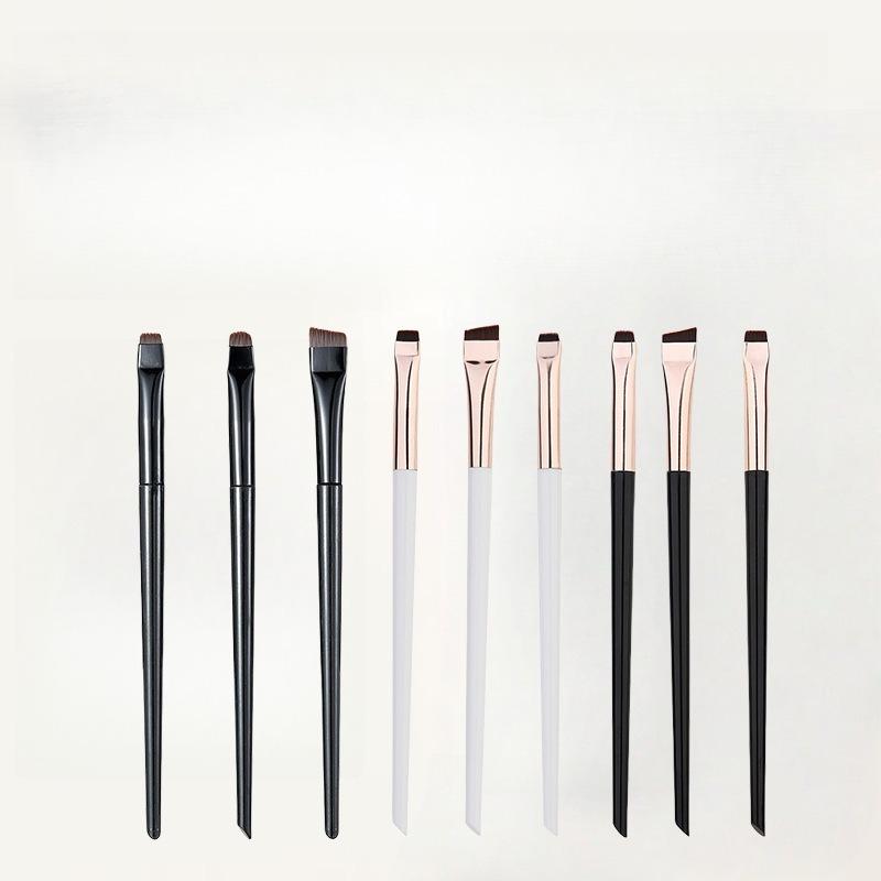 3Pcs Bent Eyeliner Brush Angled Brow Brush For Micro Lining Aegyo Sal And Detail Eyeshadow Professional Makeup Brush Set