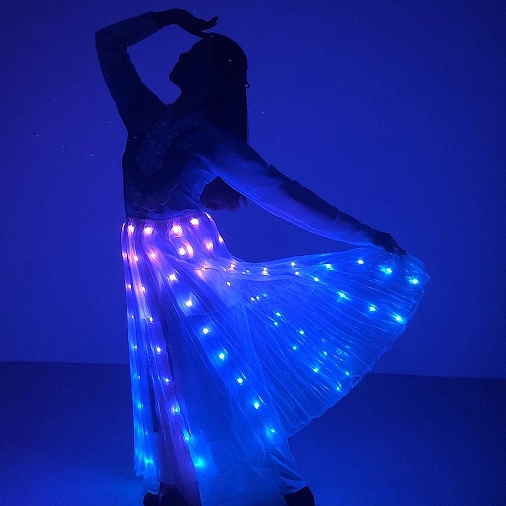 Wiederaufladbarer LED-Faltenrock für Tanzaufführungen (Weiß/Mehrfarbig)