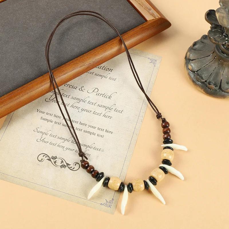 Ethnic Style Wood Bead Wolf Tooth Pendant Necklace Men's and Women's Retro Personality Hip Hop Rock Punk Jewelry Accessories