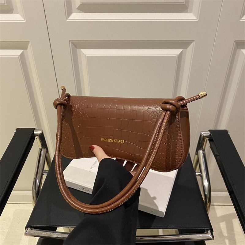 

Нишевая текстурная сумка под мышкой 2025 лето однотонная персонализированная маленькая квадратная сумка иностранный стиль для работы на плечо сумка-мессенджер сумочка