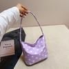 Niche polka dot handbag, women's versatile shoulder bag/underarm bag, small handbag for going out to work, lightweight design.