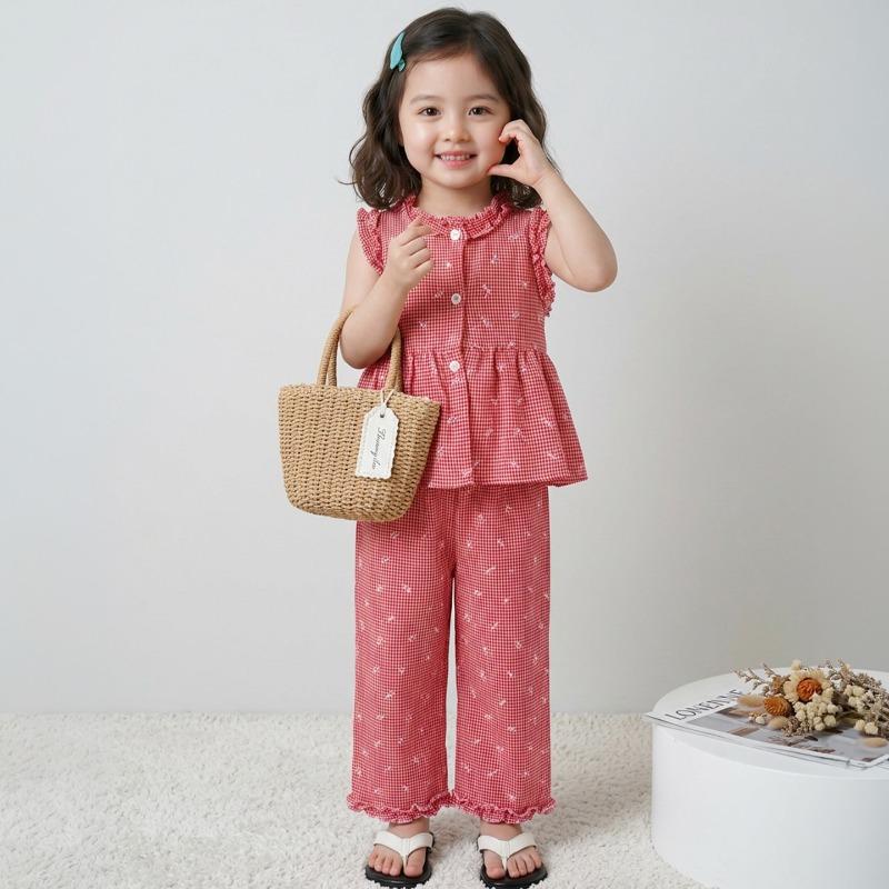 Sweet Little Girls Plaid Lace Vest Long Pants Two Piece Clothing Set