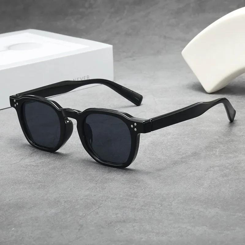 Fashion Vintage Rivet Oval Sunglasses Women Men Luxury Black Leopard Sun Glasses Anti Blue Light Eyeglasses Frame