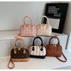IELGY High-End Niche Retro Bag Fashion One-Shoulder Cross-Body Ladies Portable Shell Bag