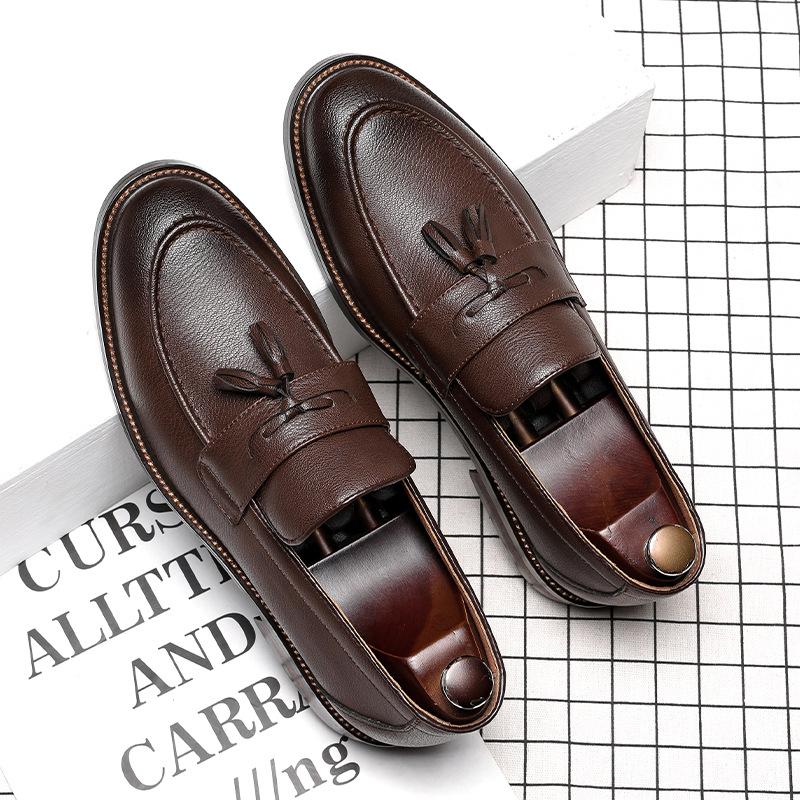

New classic men s pointed leather shoes fringed business casual leather shoes trendy men s shoes inner height-increasing shoes 24302-G 46 світло-коричневого кольору