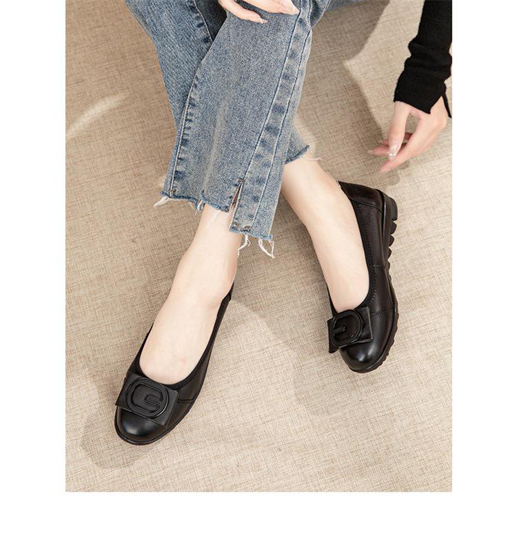 Ladies' Genuine Leather Non-Slip Slip-On Shoes - Soft Sole Comfort for Middle-Aged & Elderly