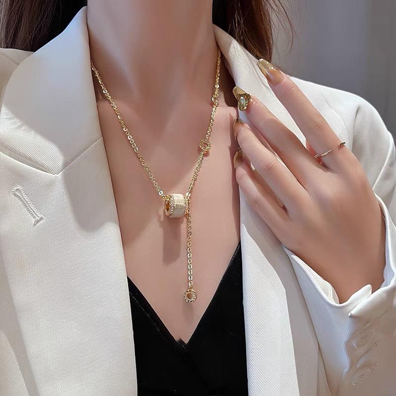 French Long Stacked Colored Pearl Necklace, Simple Temperament Collarbone Chain, Retro Necklace for Women