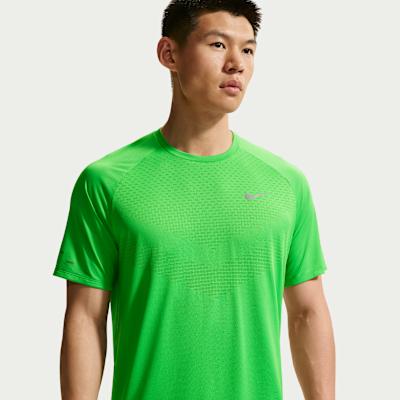 Nike T Shirts Men s Green Crew Neck M