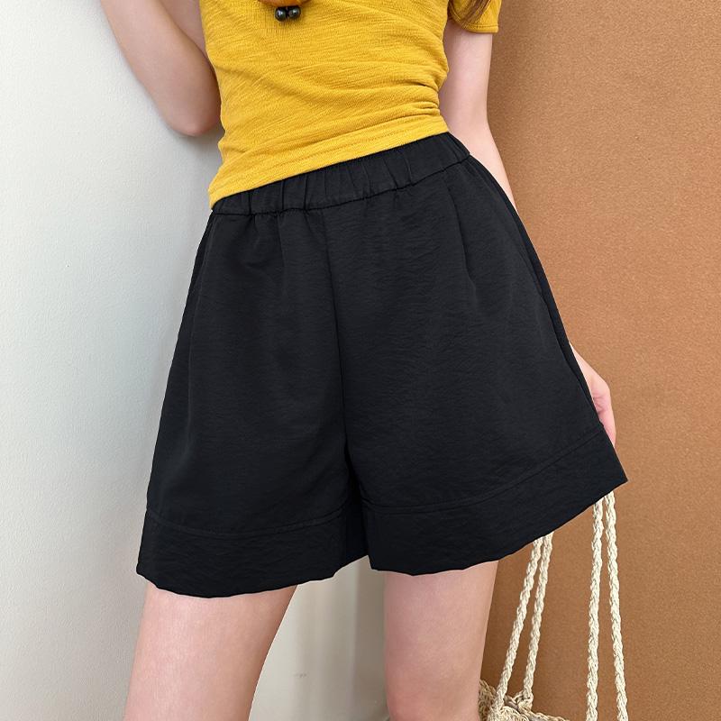 

2025 Versatile Pleated Slimming Shorts Skirt Small