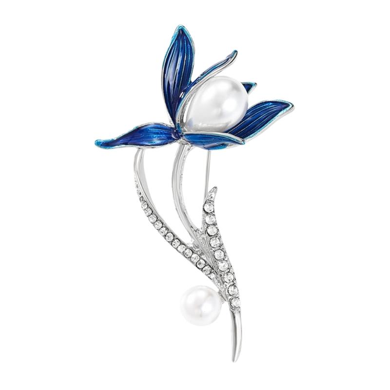 Fashionable Magnolias Stylish Flower Brooch Pin for Women with Elegant White Tulips Designs Alloy Jewelry Accessories