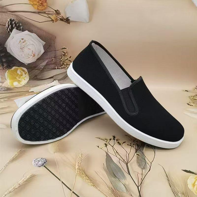 Men's Slip-On Old Beijing Cloth Shoes: Comfortable, Breathable, Non-Slip, Soft Sole, Ideal for Spring and Autumn