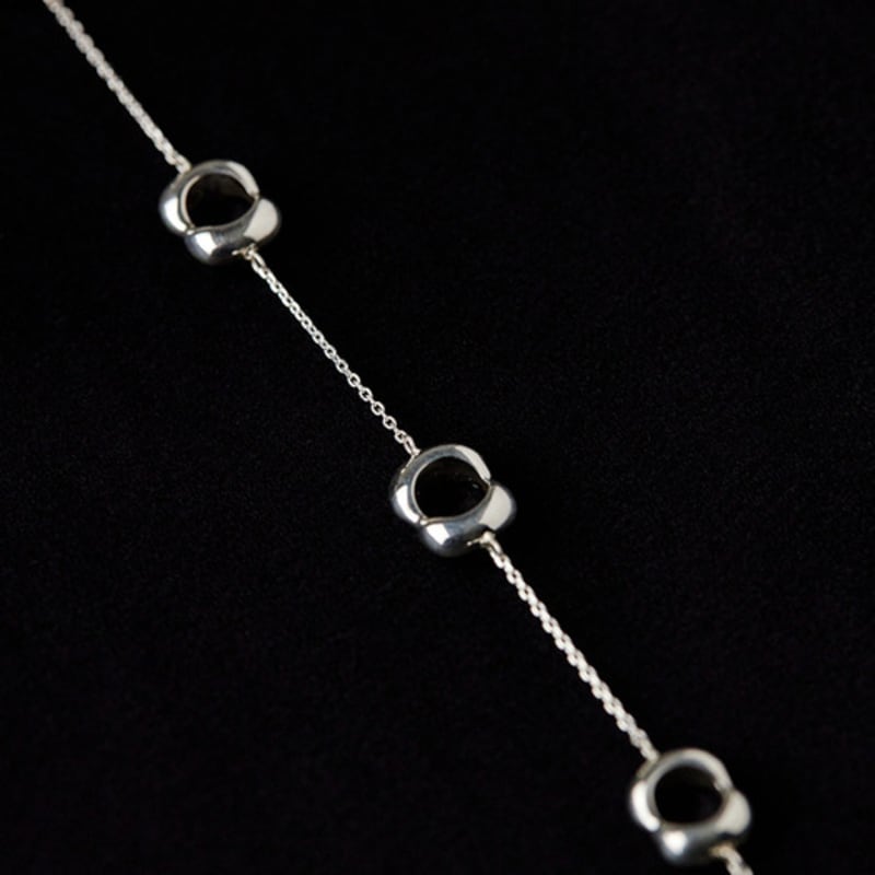 onill 05-30 Embrace (Bracelet)