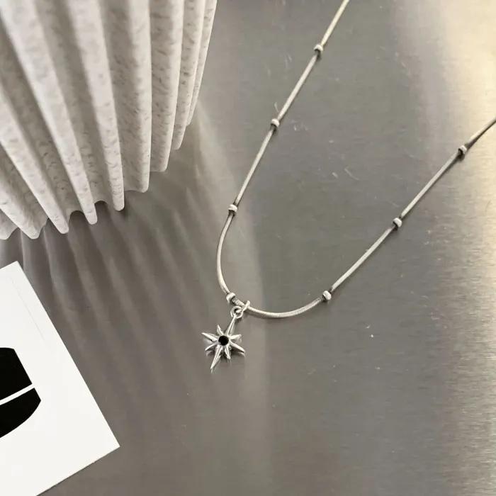 N031_Like a Star Necklace