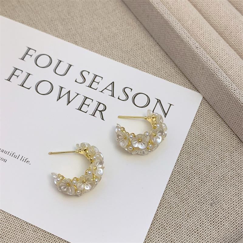 Elegant Temperament Shell Flower Earrings Korean Imitation Pearl Flower Circle Earrings For Women Sweet Unique Jewelry Gifts
