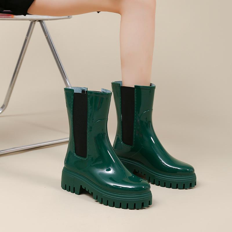 2024 Women Outer Wear Rain Boots Cute Waterproof Shoes Korean Short Slip Slip Shoes Women Rain Boots Thick Sole Rubber Shoes