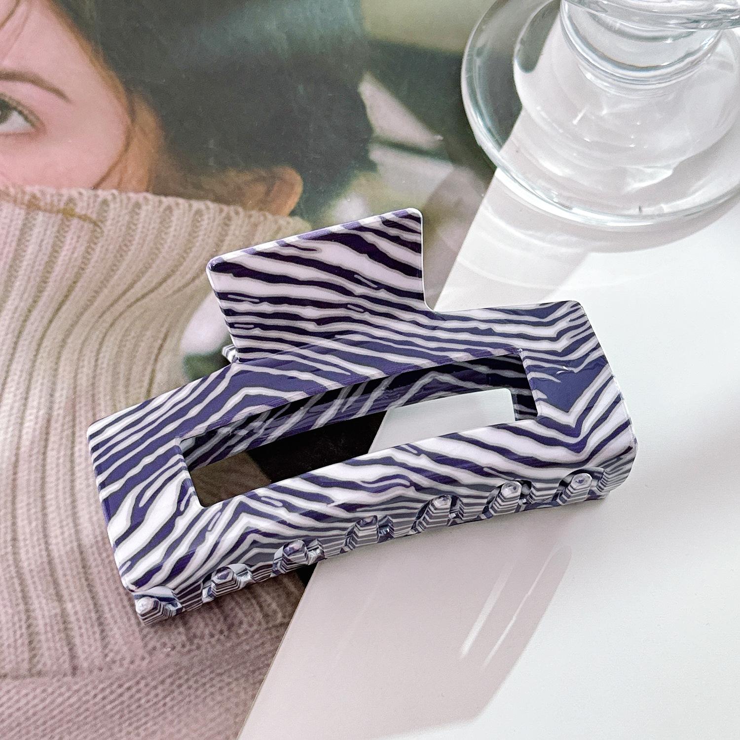 

Square Versatile Large Hair Claw Clip With Stylish Gradients And Striped Patterns For Women Purple Stripe