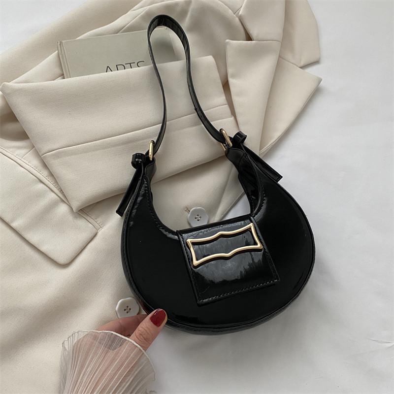 Trendy Chic Women's Shoulder Bag Simple Fashion Pu Material Street Style Small Crossbody Bag