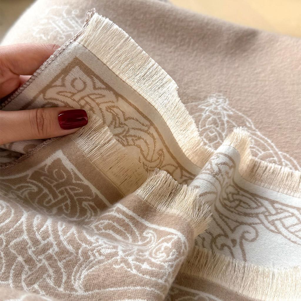 High-End Scarf Women'S Winter Imitation Cashmere Decorative Warm Air Conditioner Towel With Retro Thickened Travel Long Towel